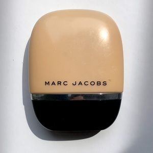 Marc Jacobs Beauty Shameless 24H Foundation Y210